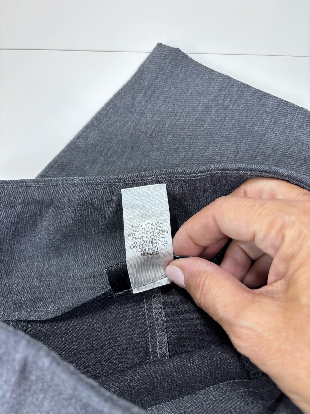 Joe B Tailored Classic Charcoal Gray Pencil Skirt with Silver Zip Accents SizeS - Picture 5 of 11